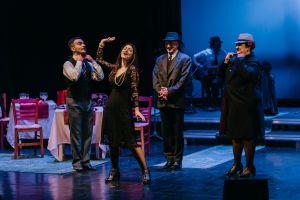 sougioul-gia-ena-brady-theater_10